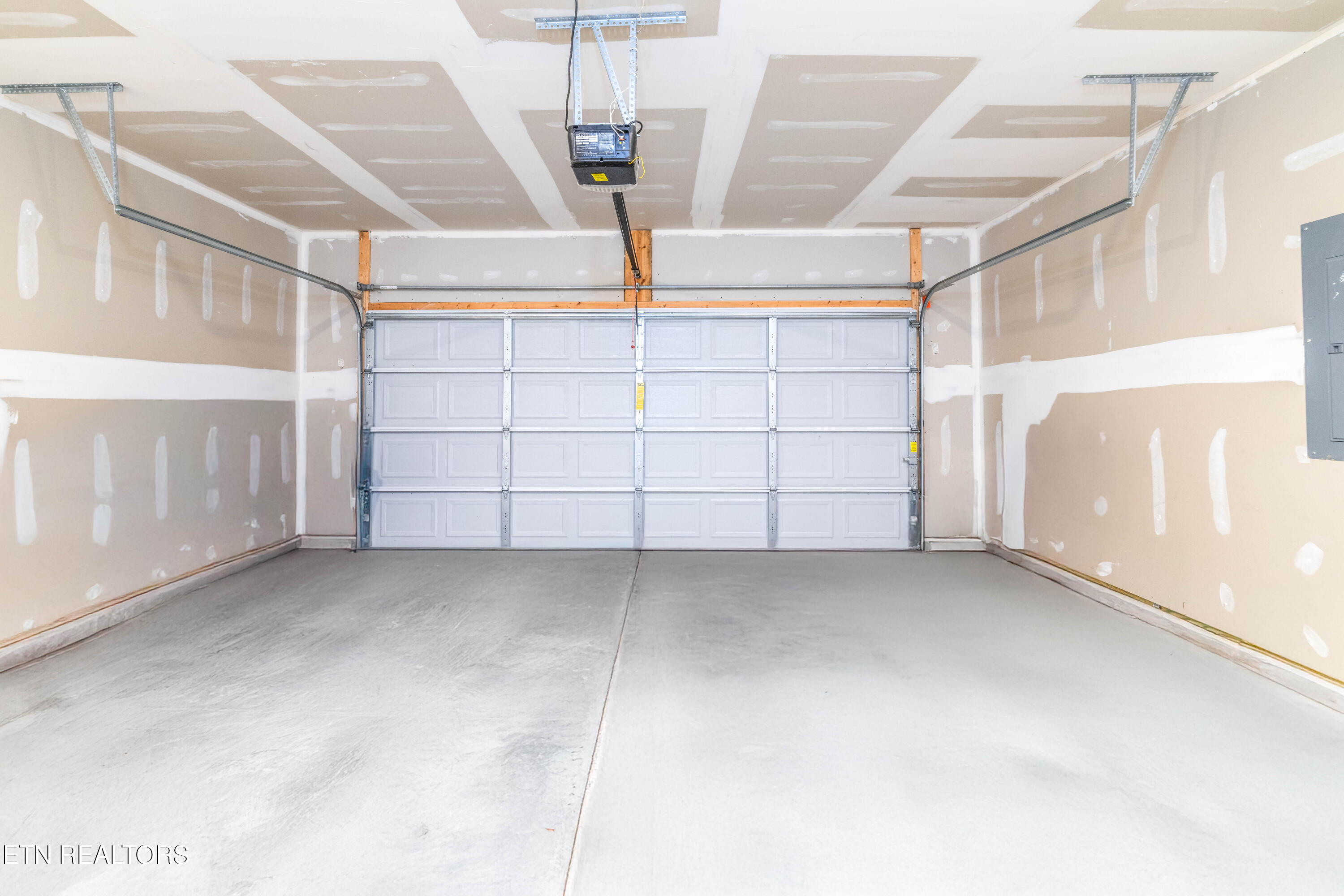 213 Ibis Loop Oak Ridge, TN 37830 - Photo 39 of 45 755A1351-Edit-Edit