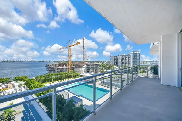 $4,200 | 7901 Hispanola Avenue, Unit 909, North Bay Village, FL 33141
