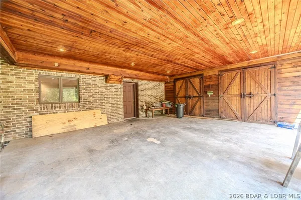 $800,000 | 21701 Lavender Road, Barnett, MO 65011