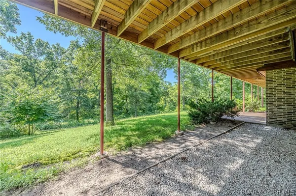 $800,000 | 21701 Lavender Road, Barnett, MO 65011
