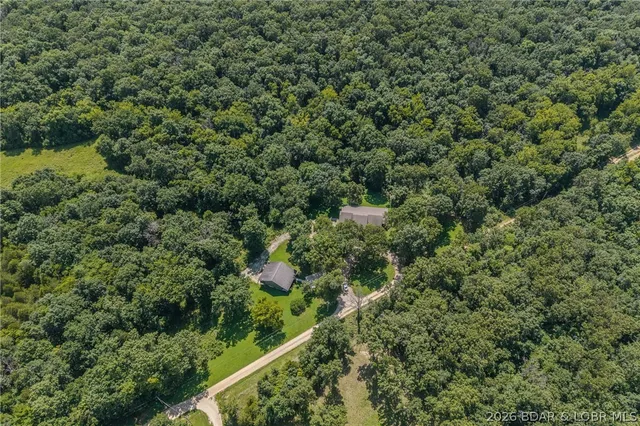 $800,000 | 21701 Lavender Road, Barnett, MO 65011