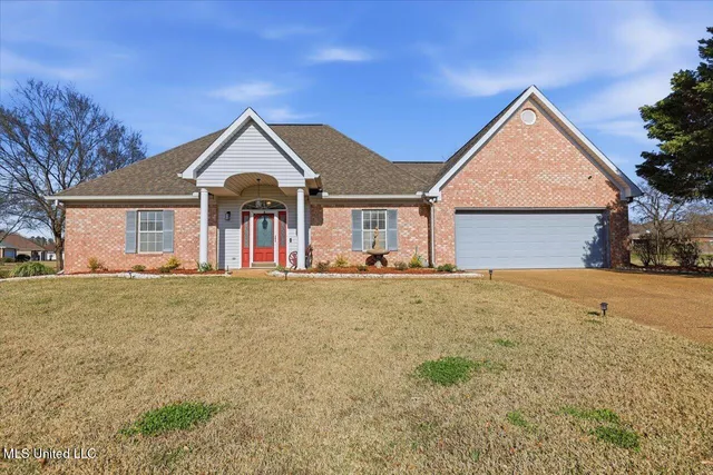 $298,500 | 5301 Gardens Way, Byram, MS 39272