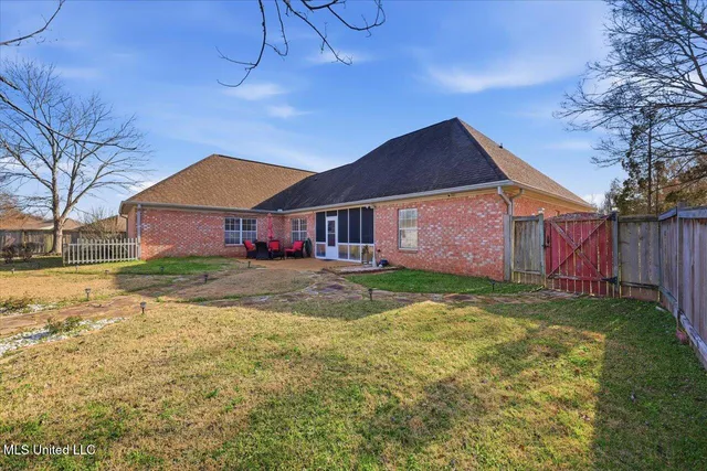 $298,500 | 5301 Gardens Way, Byram, MS 39272