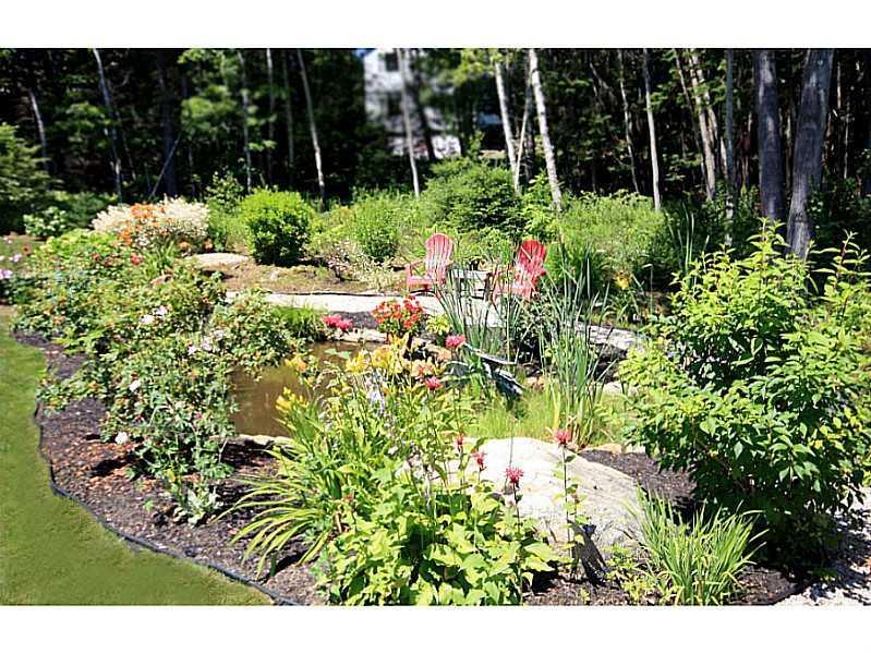 5 Yankees Way Boothbay, ME 04544 - Photo 5 of 34 Yard/Garden.