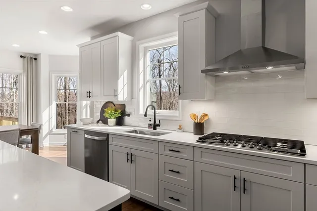 $954,689 | 25 Sandtrap Circle, Unit 8, Walpole, MA 02081