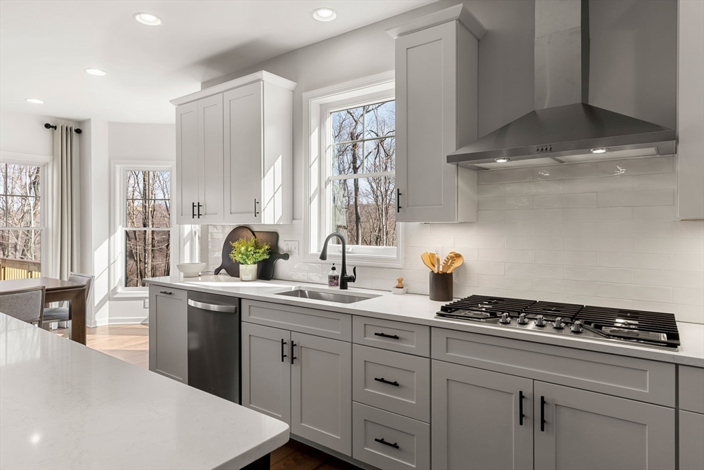 25 Sandtrap Circle, Unit 8 Walpole, MA 02081 - Photo 3 of 23