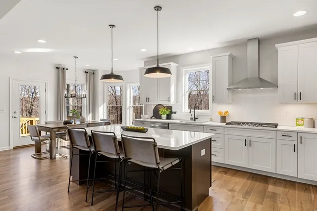 $954,689 | 25 Sandtrap Circle, Unit 8, Walpole, MA 02081