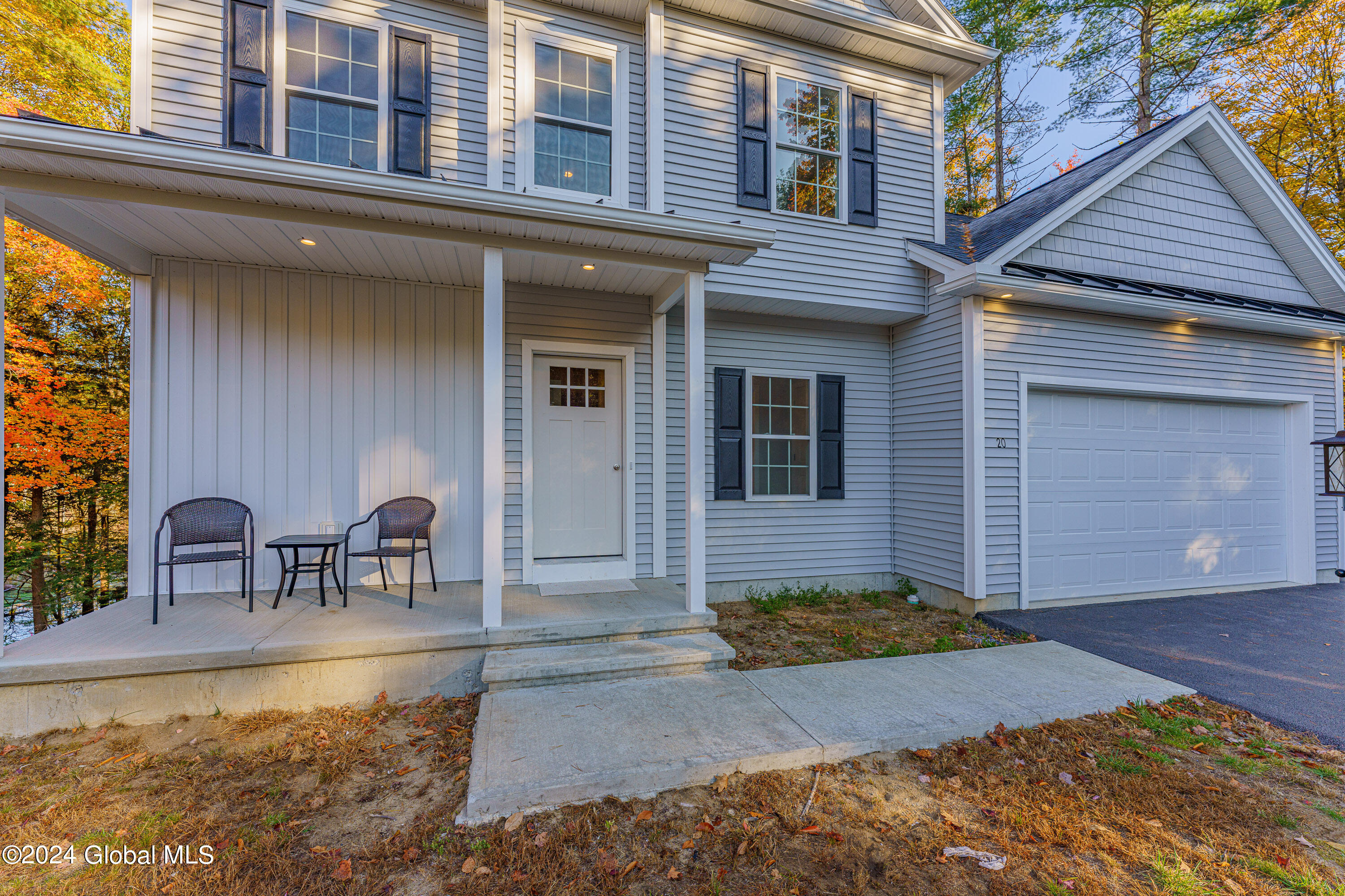 20 Thistle Road Wilton, NY 12831 - Photo 4 of 61 0 Front 2