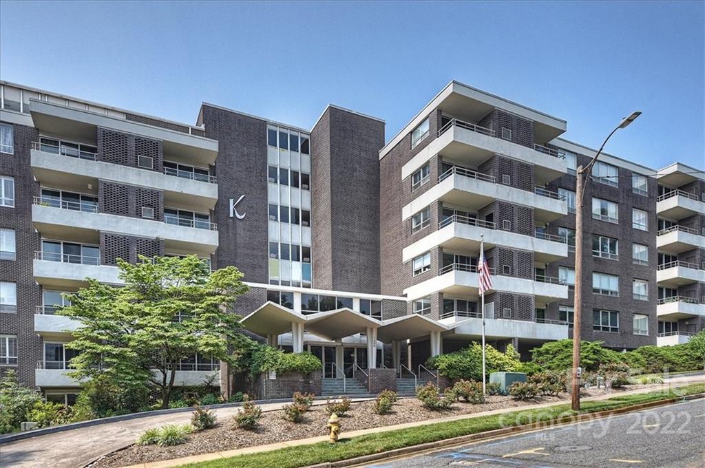 1300 Reece Road, Unit 215 Charlotte, NC 28209 - Photo 1 of 9 Gallery Image 1