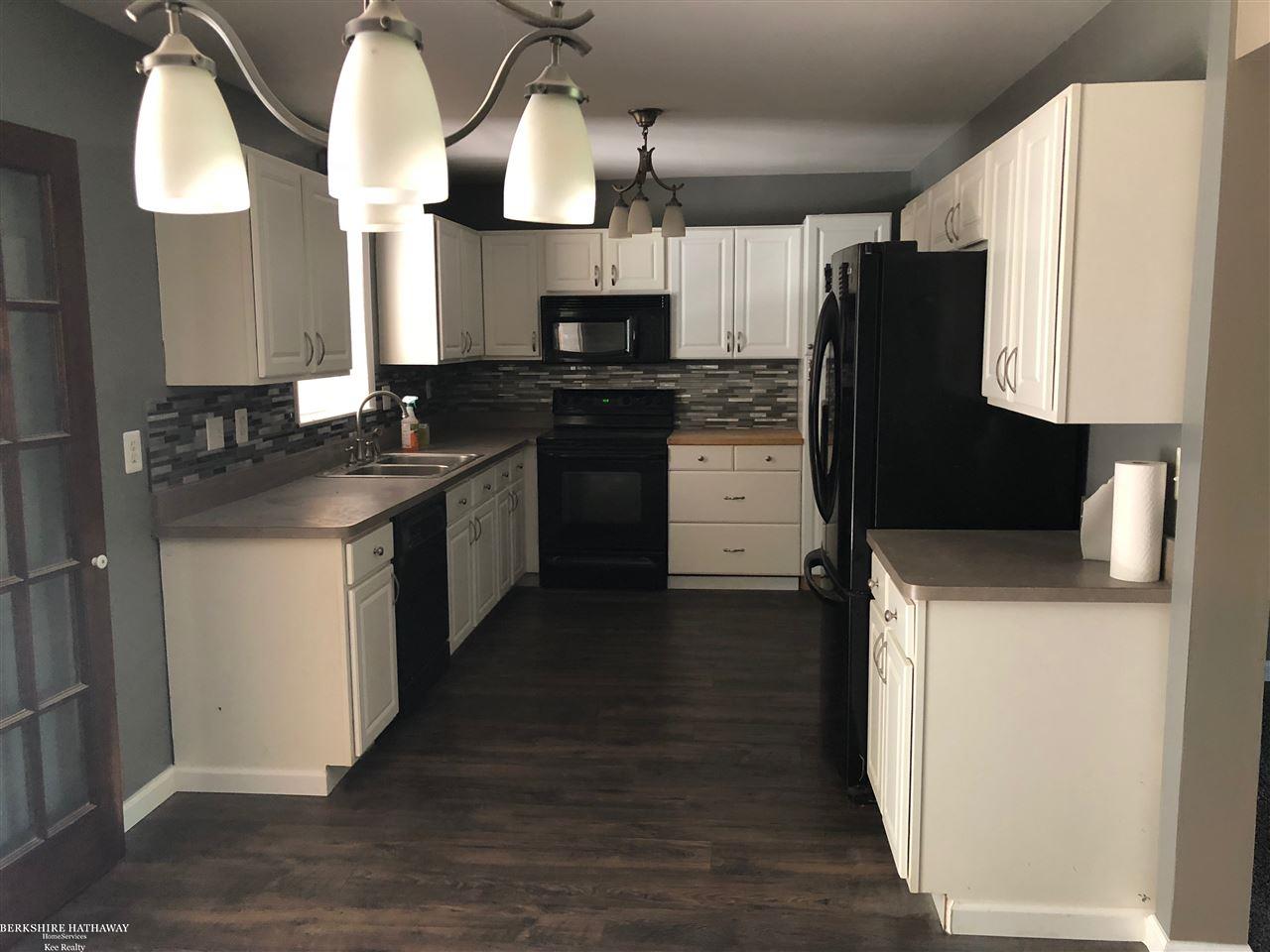 2571 Miller Road Metamora, MI 48455 - Photo 6 of 28 31350909-5.JPG