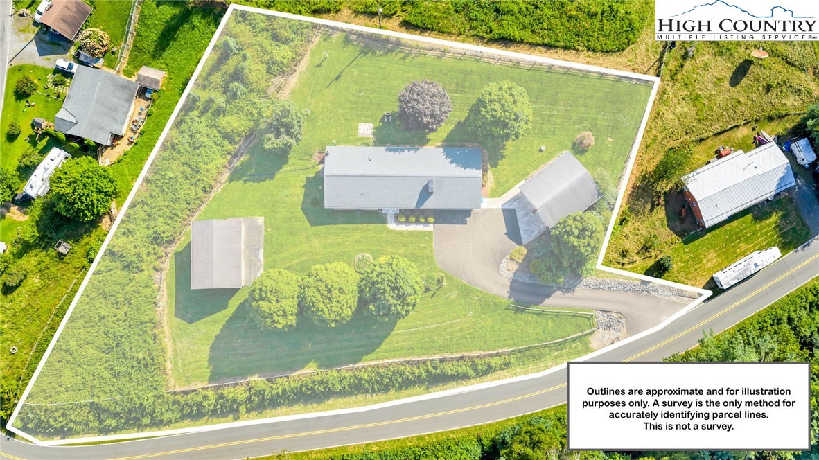 354 Old Wilkes Road Jefferson, NC 28640 - Photo 3 of 50