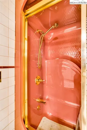 $529,900 | 354 Old Wilkes Road, Jefferson, NC 28640