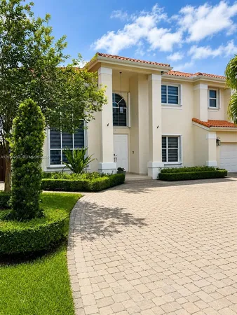 $1,350,000 | 4221 Southwest 154th Place, Miami, FL 33185