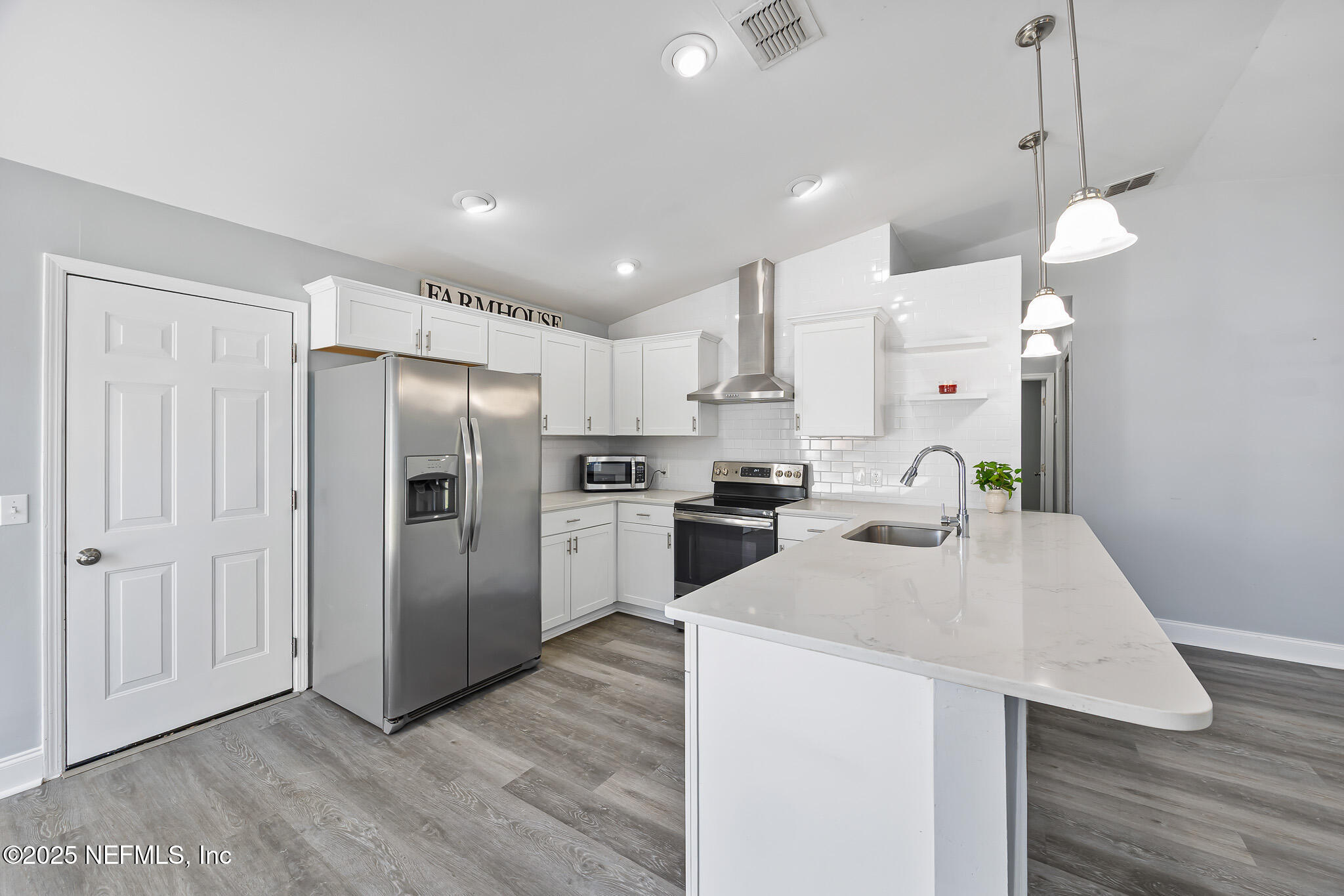 1672 Sandy Hollow Loop Middleburg, FL 32068 - Photo 11 of 45 6M1A8022