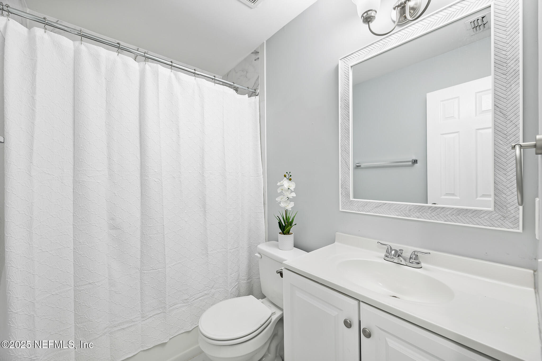 1672 Sandy Hollow Loop Middleburg, FL 32068 - Photo 19 of 45 6M1A8052