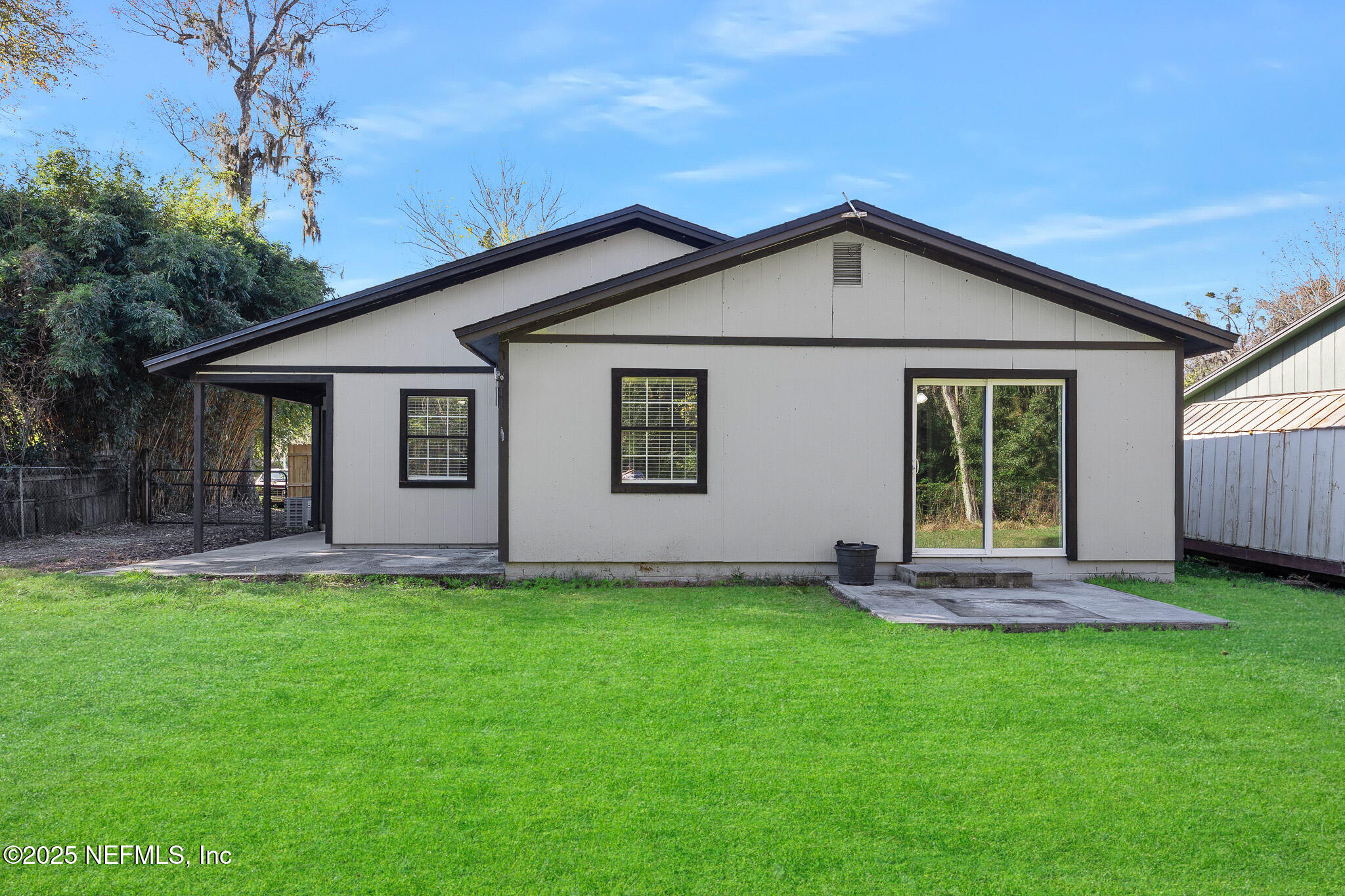 1672 Sandy Hollow Loop Middleburg, FL 32068 - Photo 35 of 45 6M1A7971