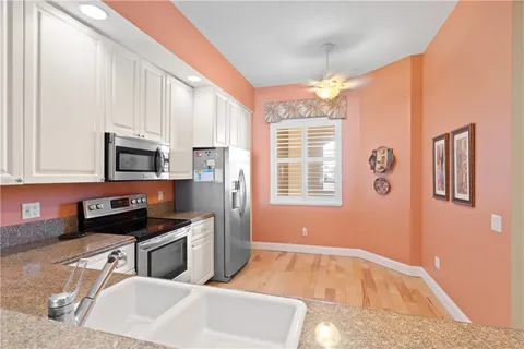 $410,000 | 11 Harbour Isle Drive West, Unit 203, Hutchinson Island, FL 34949