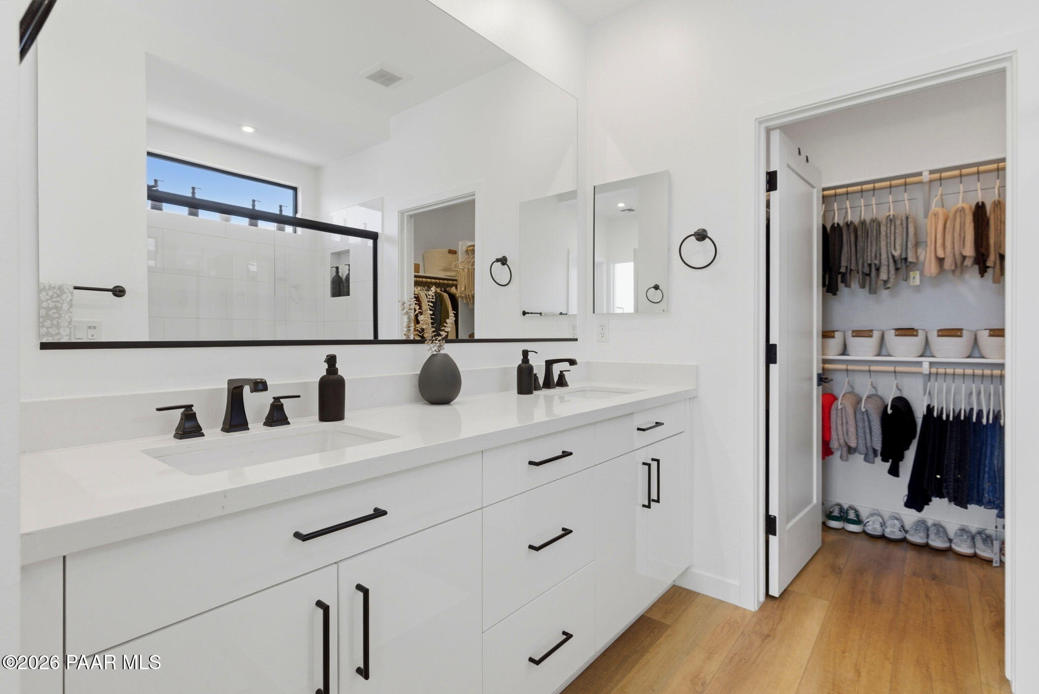 5994 East Killen Loop Prescott Valley, AZ 86314 - Photo 13 of 119 18-Primary Bathroom