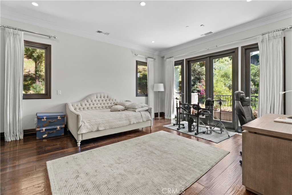 1210 Chantilly Road Los Angeles, CA 90077 - Photo 23 of 41