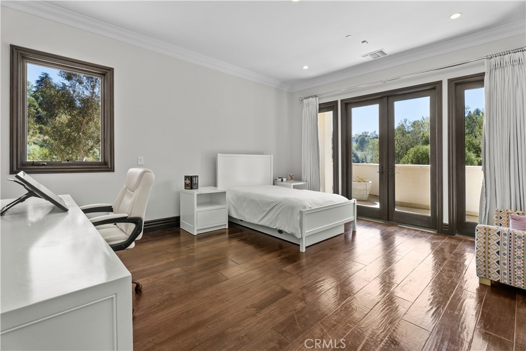 1210 Chantilly Road Los Angeles, CA 90077 - Photo 26 of 41