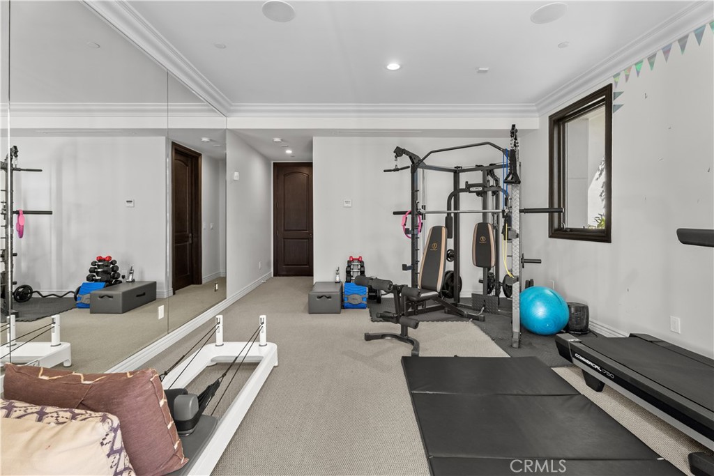 1210 Chantilly Road Los Angeles, CA 90077 - Photo 34 of 41