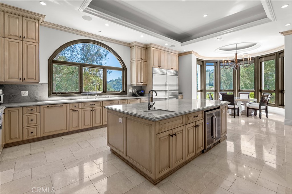 1210 Chantilly Road Los Angeles, CA 90077 - Photo 8 of 41