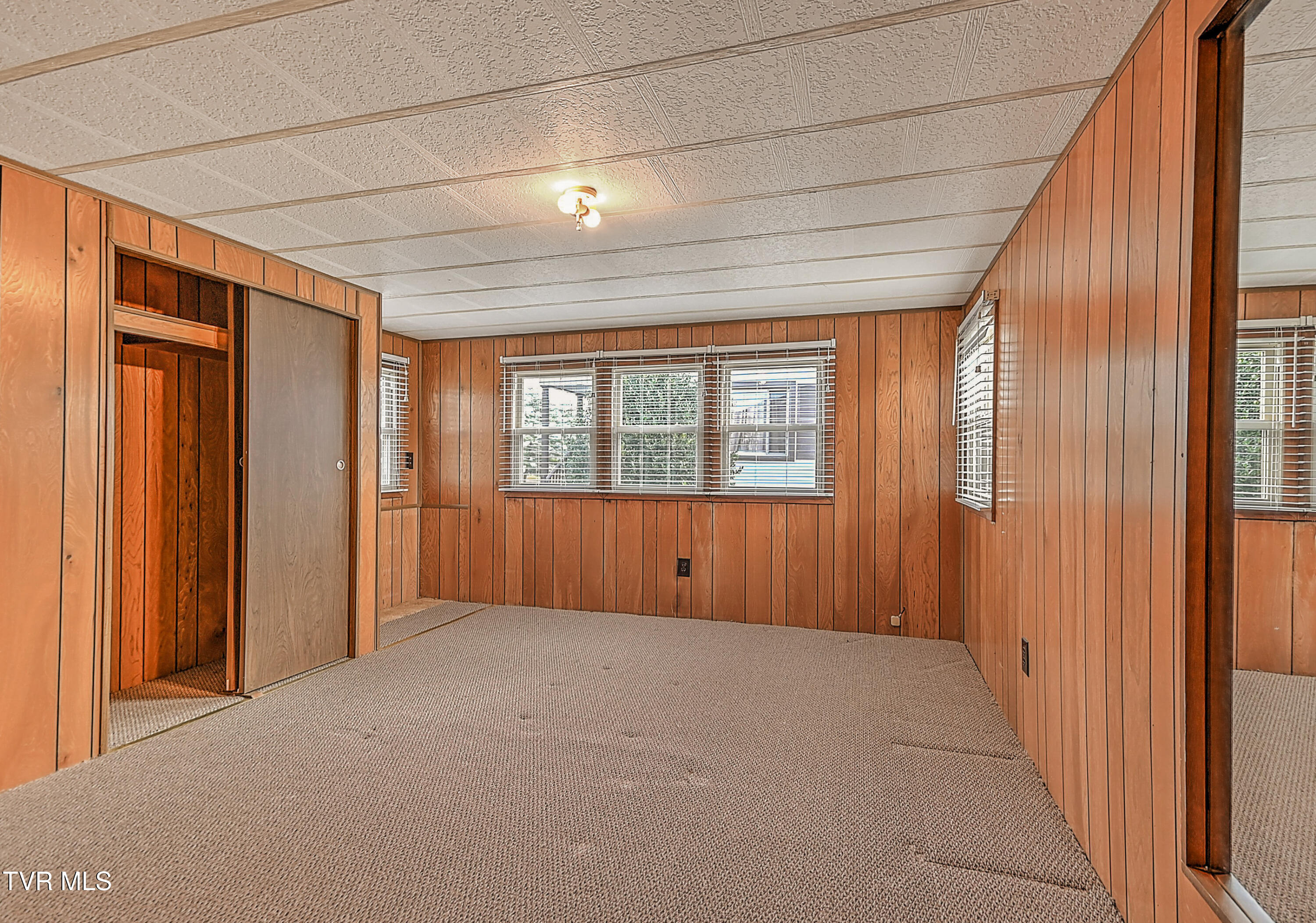 1031 Rogan Street Church Hill, TN 37642 - Photo 19 of 27 1031 Rogan JB-19