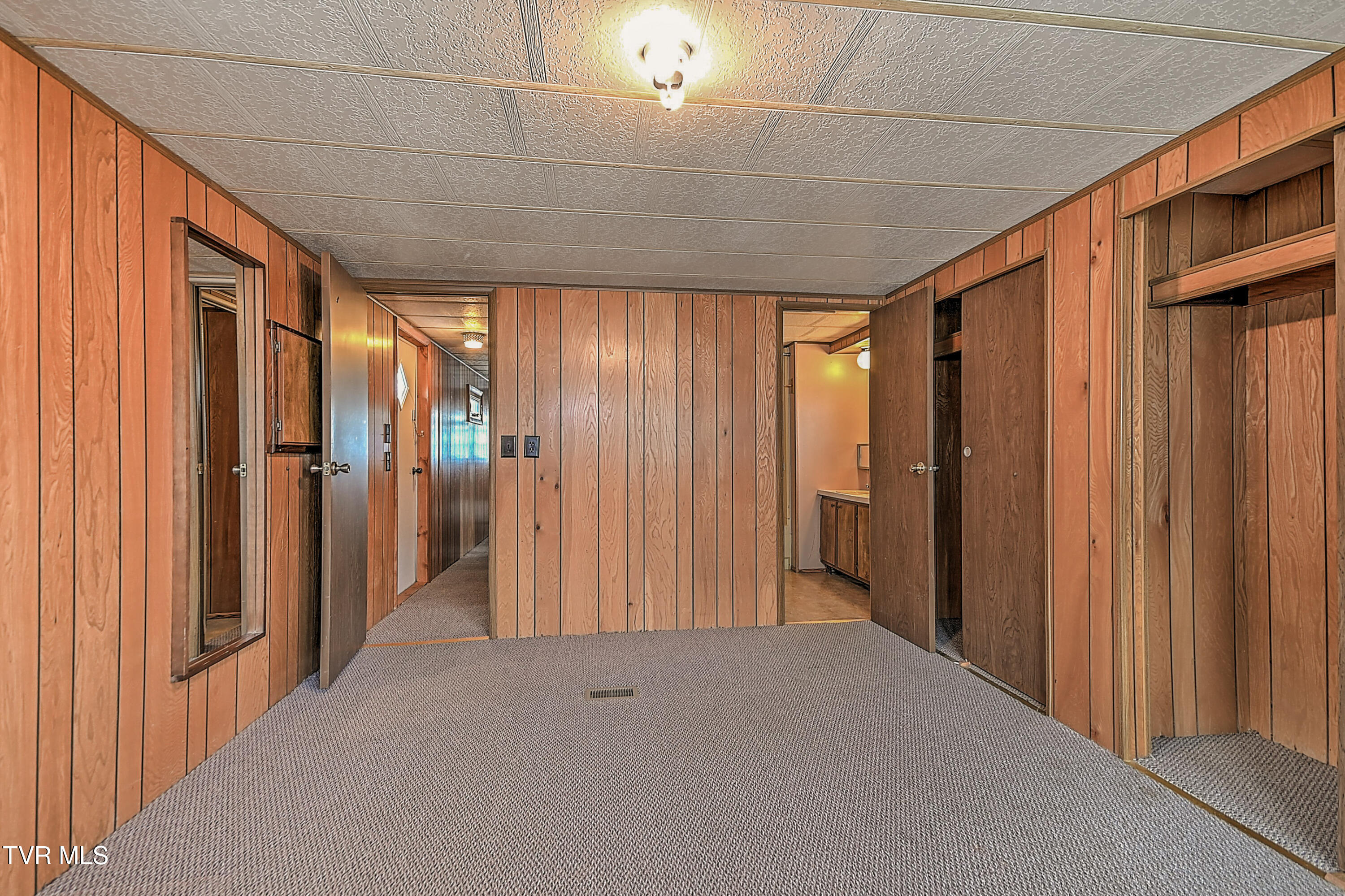 1031 Rogan Street Church Hill, TN 37642 - Photo 21 of 27 1031 Rogan JB-21