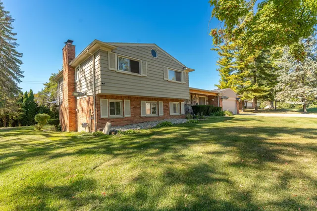 $3,050 | 2616 Douglas Drive, Bloomfield Hills, MI 48304