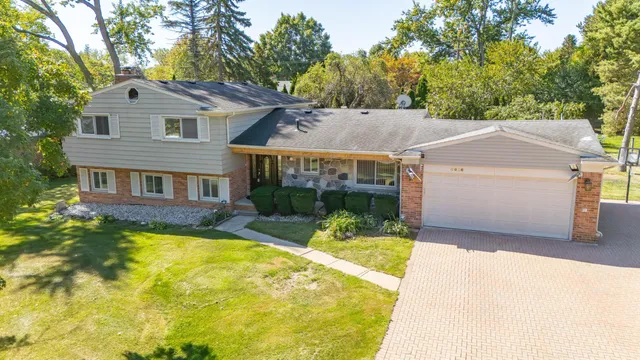 $3,050 | 2616 Douglas Drive, Bloomfield Hills, MI 48304