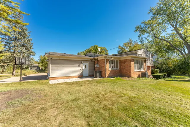 $3,050 | 2616 Douglas Drive, Bloomfield Hills, MI 48304