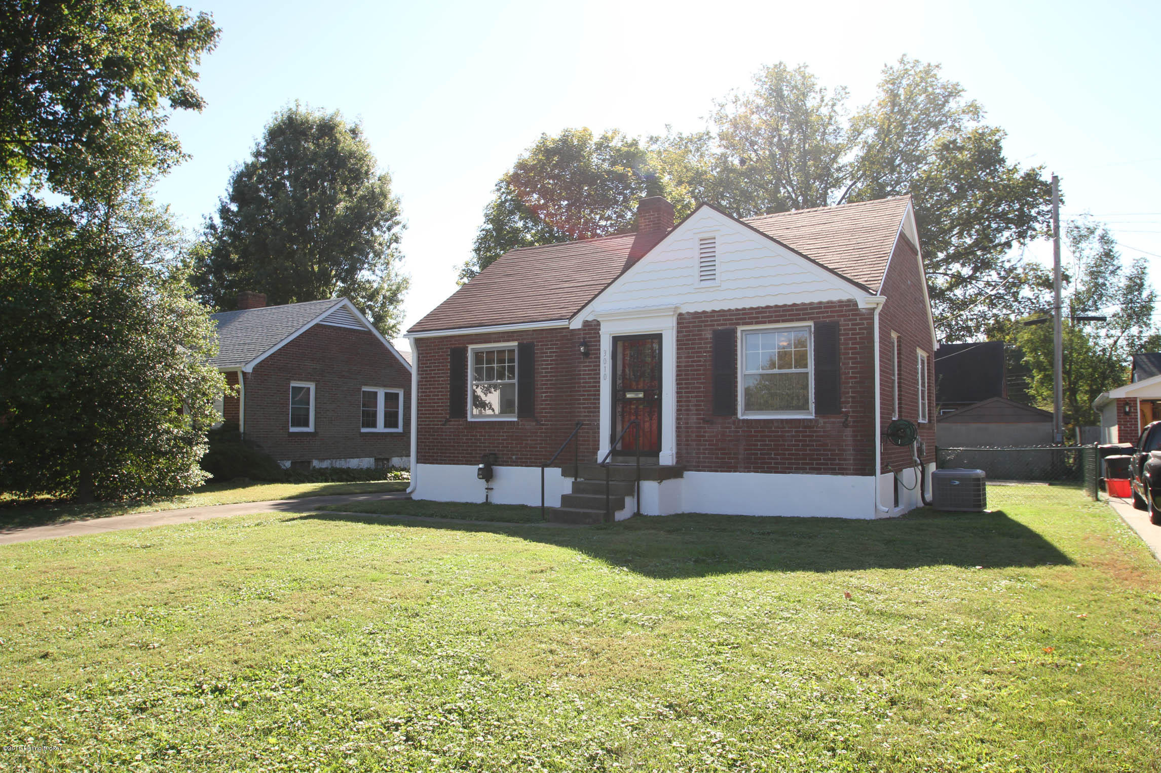 3010 Beaumont Road Louisville, KY 40205 - Photo 2 of 36 01a