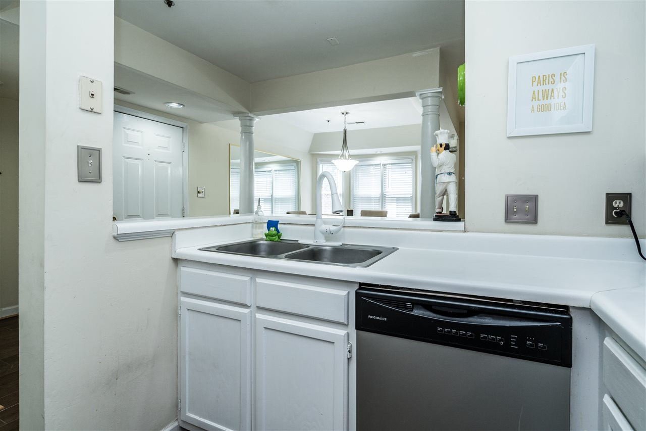 239 New Bern Place, Unit 201 Raleigh, NC 27601 - Photo 12 of 22 Photo 12