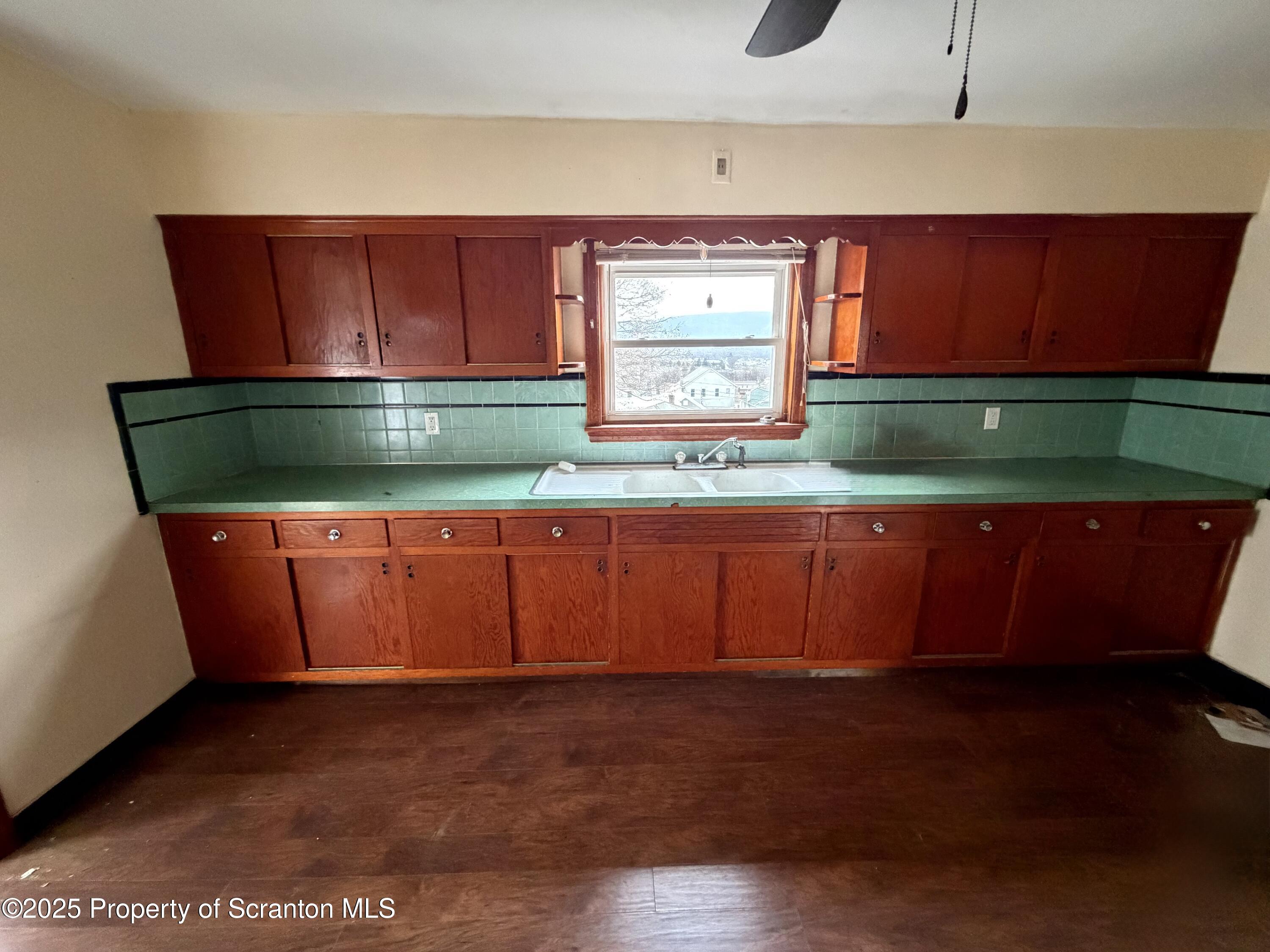 149 Tompkins Street, Unit 2 Pittston, PA 18640 - Photo 2 of 11 Kitchen