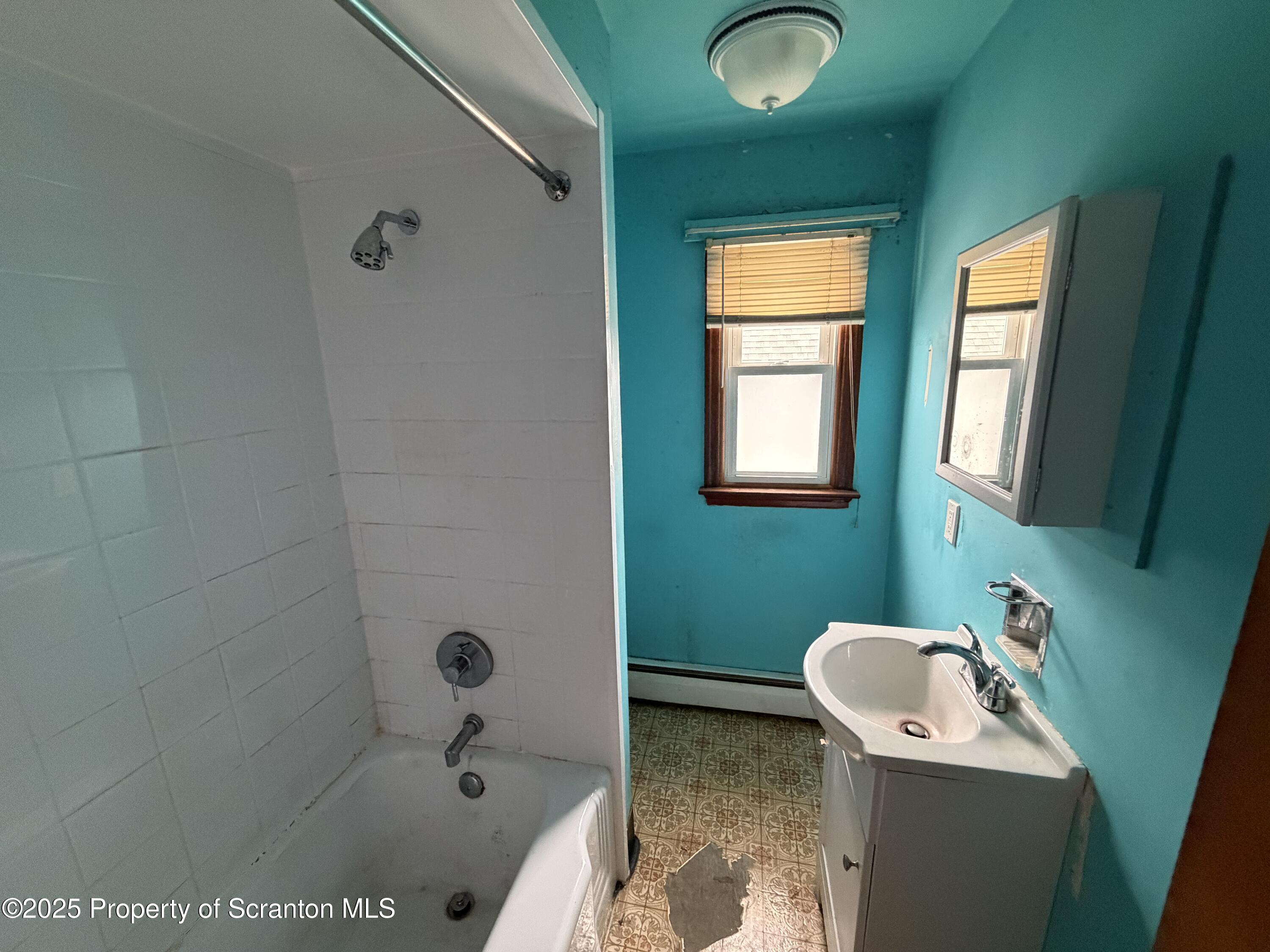 149 Tompkins Street, Unit 2 Pittston, PA 18640 - Photo 10 of 11 Bathroom