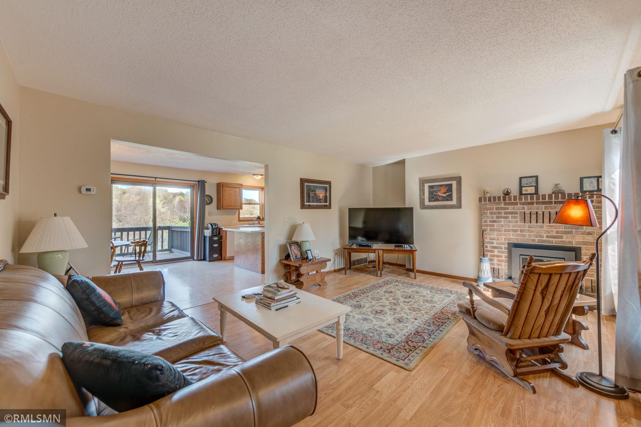 511 Hunter Hill Road Hudson, WI 54016 - Photo 4 of 16