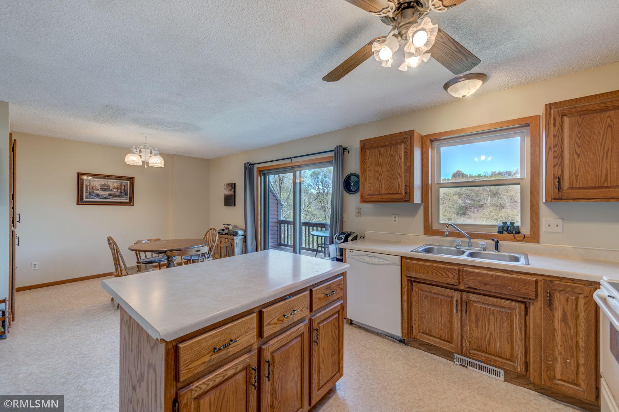 511 Hunter Hill Road Hudson, WI 54016 - Photo 7 of 16