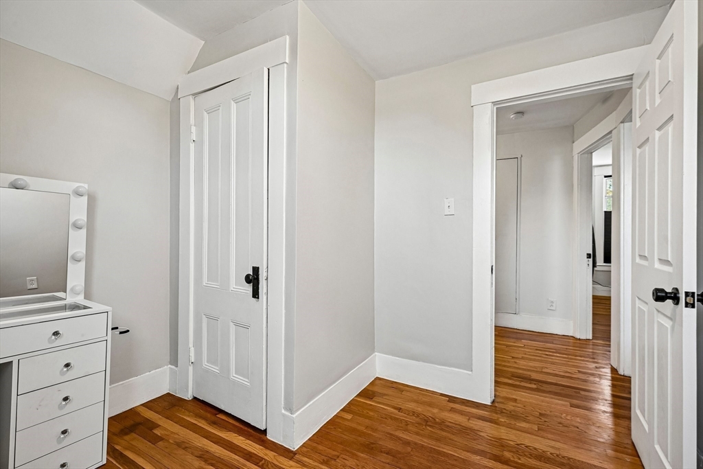 19 Sheldon Street Lowell, MA 01851 - Photo 25 of 42