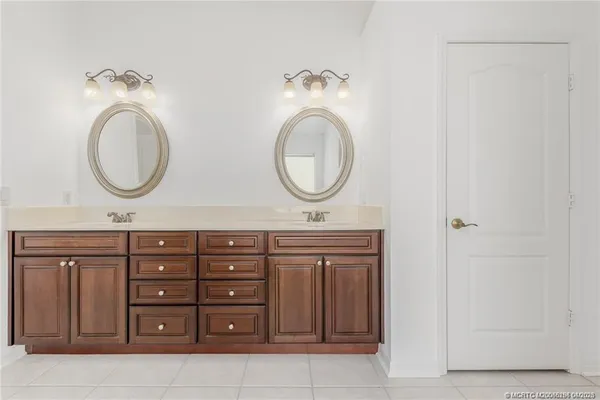 $3,500 | 376 Northwest Canna Way, Jensen Beach, FL 34957