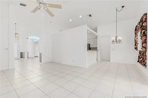 $3,500 | 376 Northwest Canna Way, Jensen Beach, FL 34957