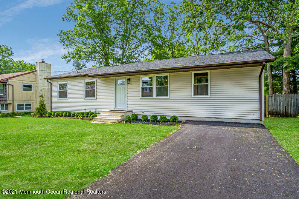 1075 Rudder Avenue Manahawkin, NJ 08050 - Photo 2 of 35 003_dsc02559_1