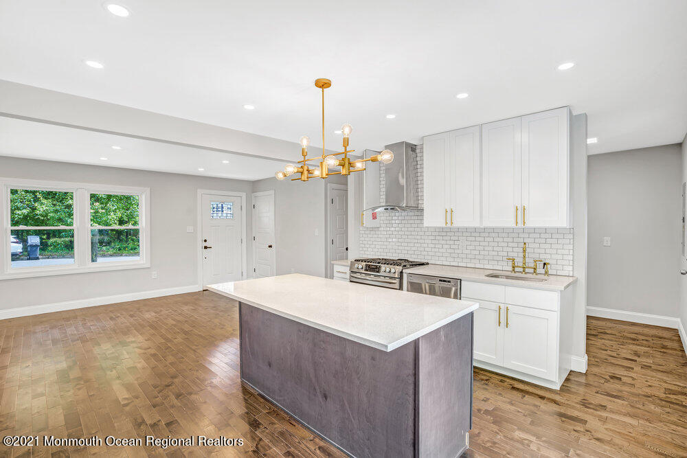 1075 Rudder Avenue Manahawkin, NJ 08050 - Photo 16 of 35 018_dsc02733_4_5_6_7