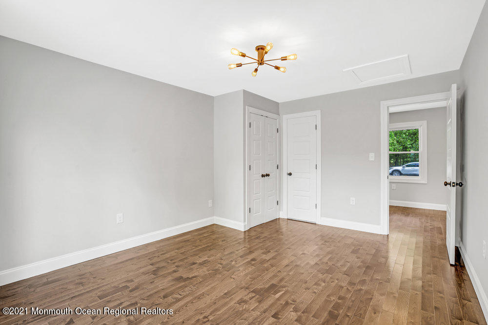 1075 Rudder Avenue Manahawkin, NJ 08050 - Photo 20 of 35 024_dsc02643_4_5_6_7