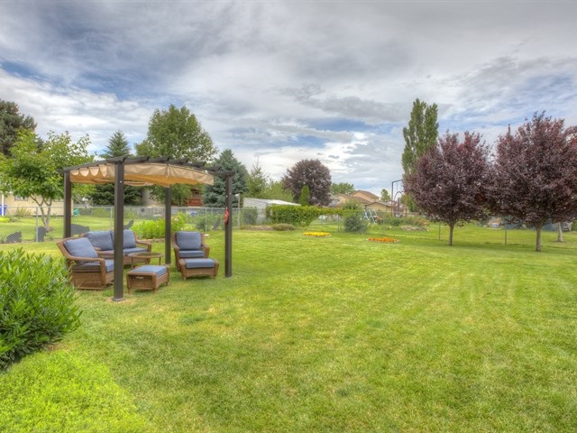 5609 North Vincent Road Newman Lake, WA 99025 - Photo 3 of 20 Gallery Image 3