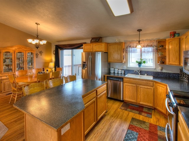 5609 North Vincent Road Newman Lake, WA 99025 - Photo 8 of 20 Gallery Image 8