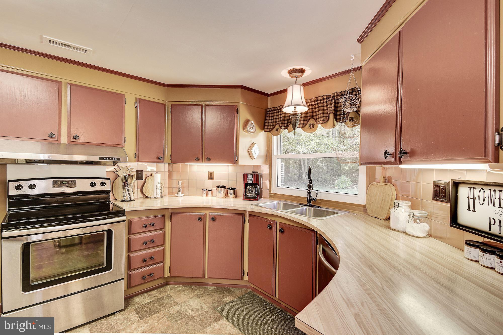 17600 St Jeromes Neck Road Dameron, MD 20628 - Photo 17 of 32 Kitchen