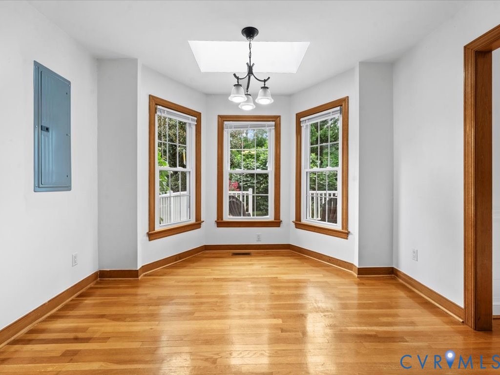 11207 Warren View Road Richmond, VA 23233 - Photo 8 of 50 Gallery Image 8