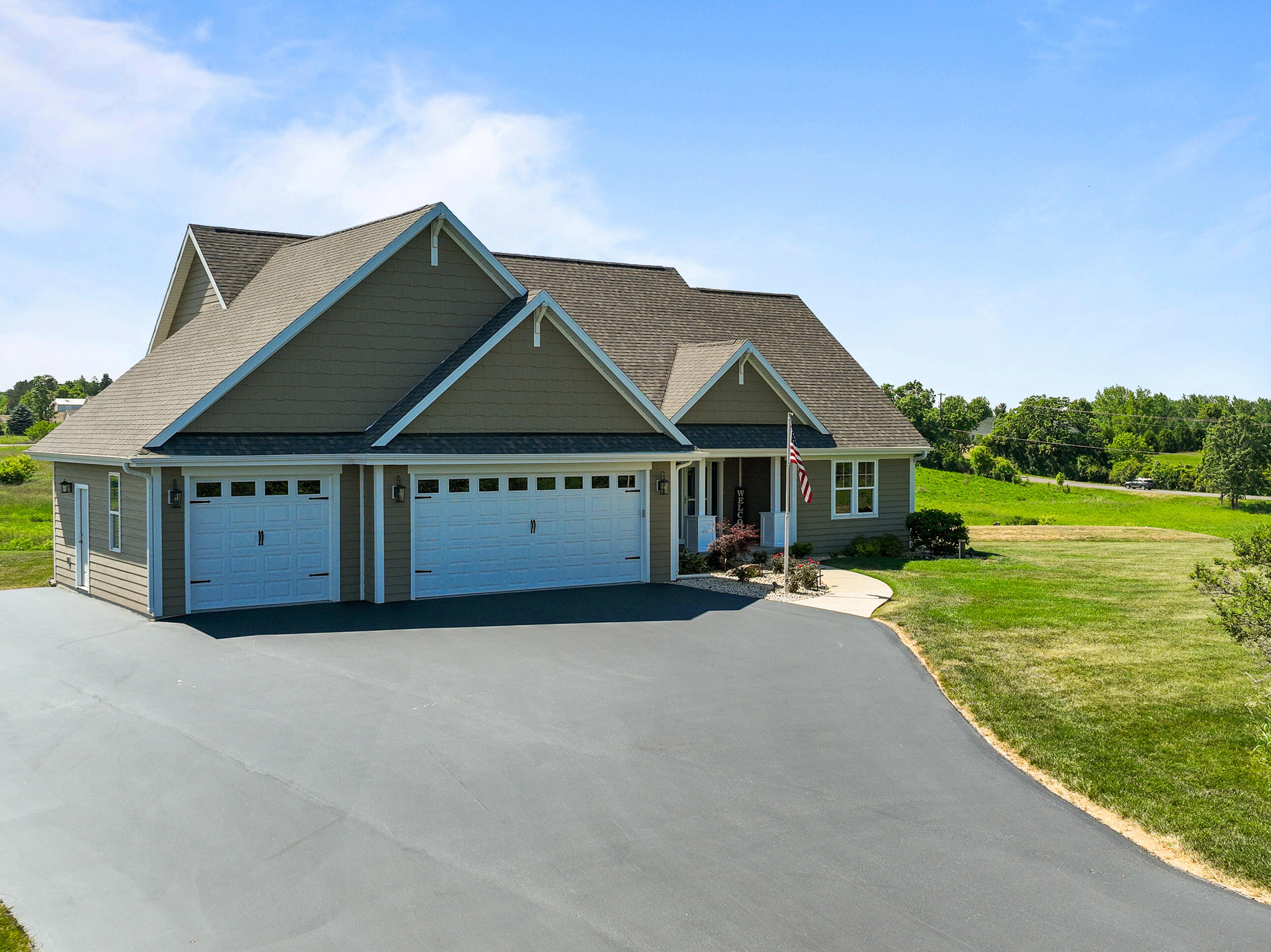 N1451 Maple Ridge Road Linn, WI 53147 - Photo 36 of 41 3.5 Car Garage
