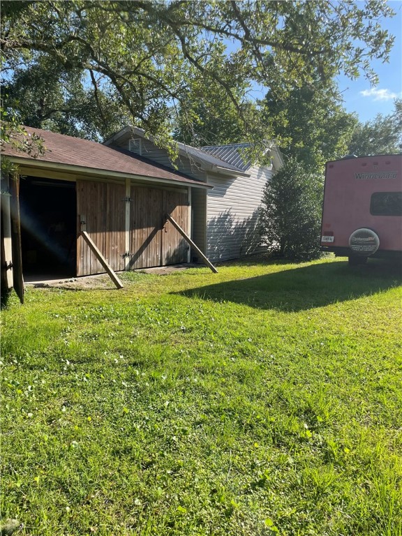 584 Knox Street Nahunta, GA 31553 - Photo 8 of 37