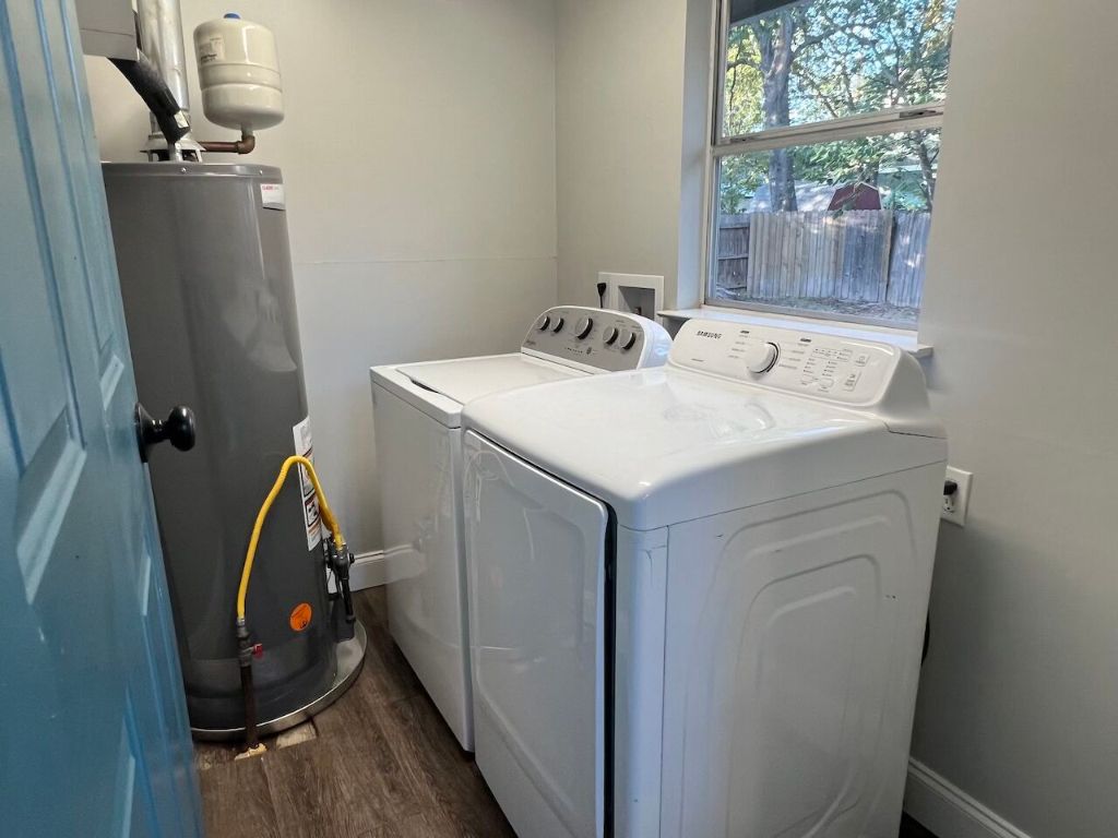 928 East 56th Street Austin, TX 78751 - Photo 24 of 30